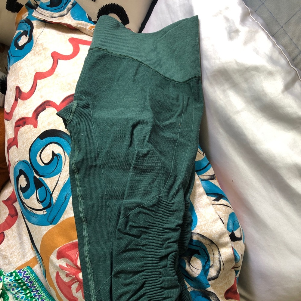 Green cropped Lululemon leggings